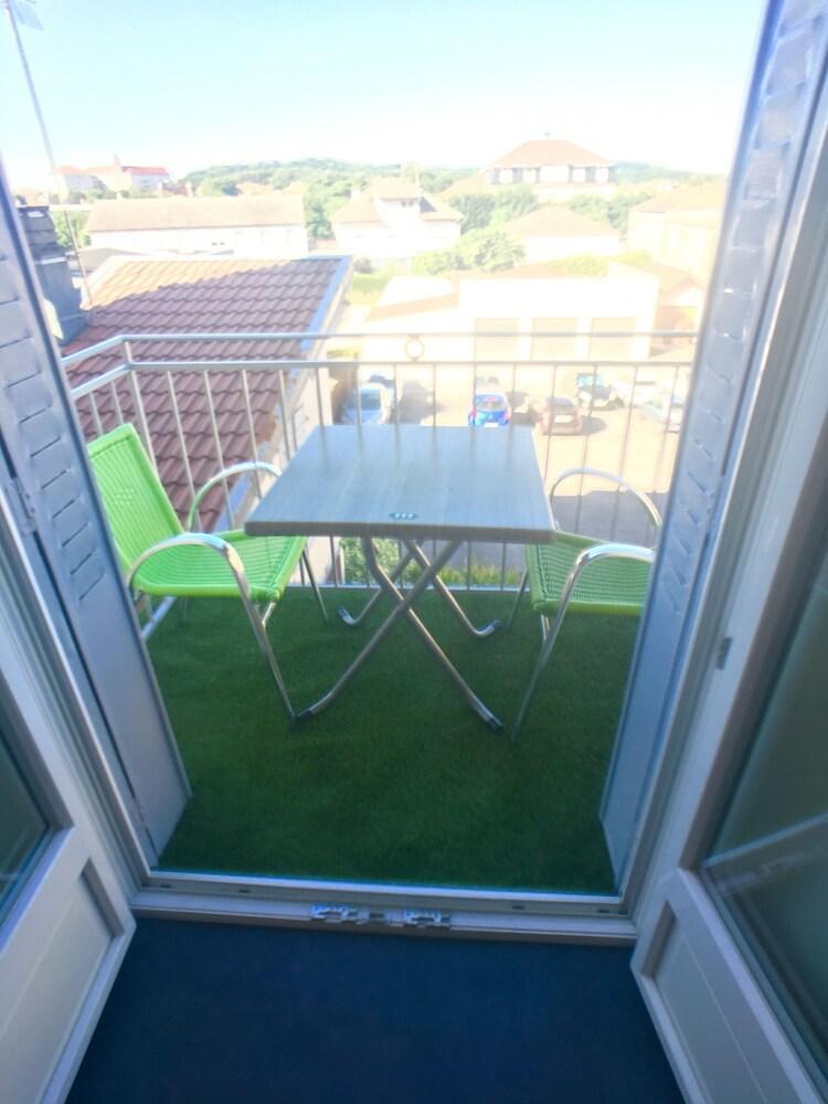 Residence Louis Quartier Centre Ville Виттель Экстерьер фото