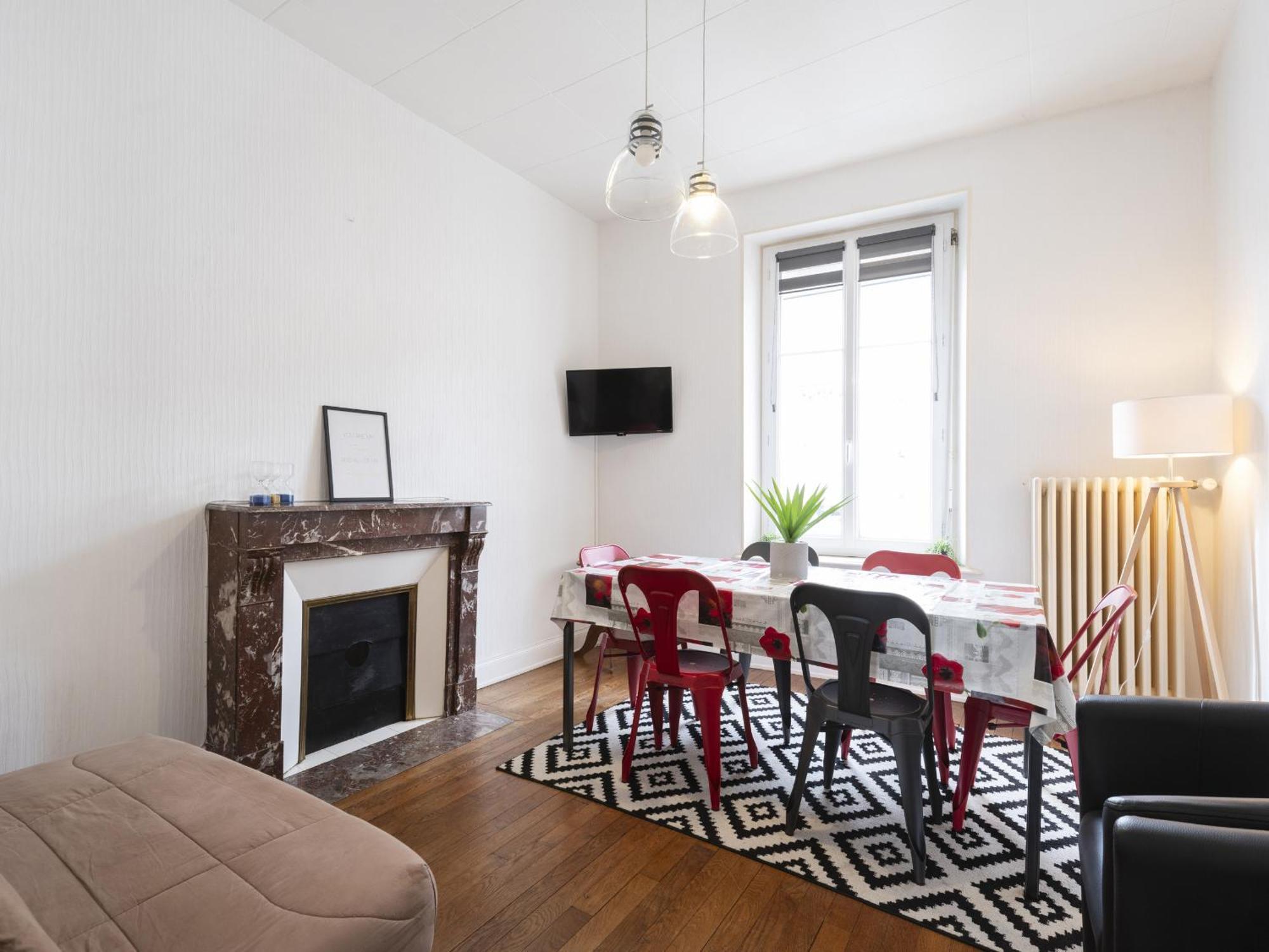 Residence Louis Quartier Centre Ville Виттель Экстерьер фото